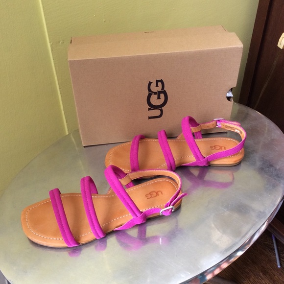 UGG NIB “Mytis” Fushia Suede Sandals Size 6 - Picture 3 of 8